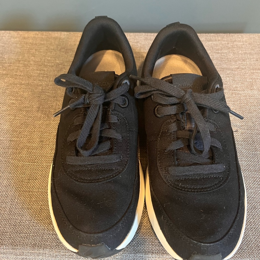 ALL BIRDS Sneakers - Women’s Couriers - BRAND NEW